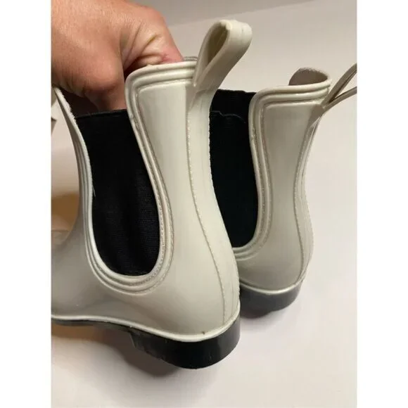 White and black rain boots - Picture 7 of 7